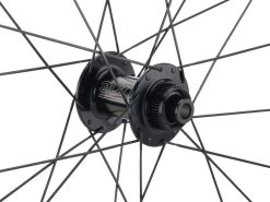 Tune Juego De Ruedas Schwarzbrenner 45 3.0 Disc Center Lock 28" -Bici Tienda 431405