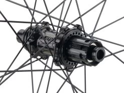 Tune Rueda Schwarzbrenner 20 Skyline Disc Center Lock Carbon 28" -Bici Tienda 461147